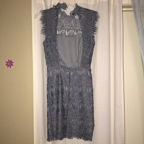 Knee length gray dress - Picture 2 of 2